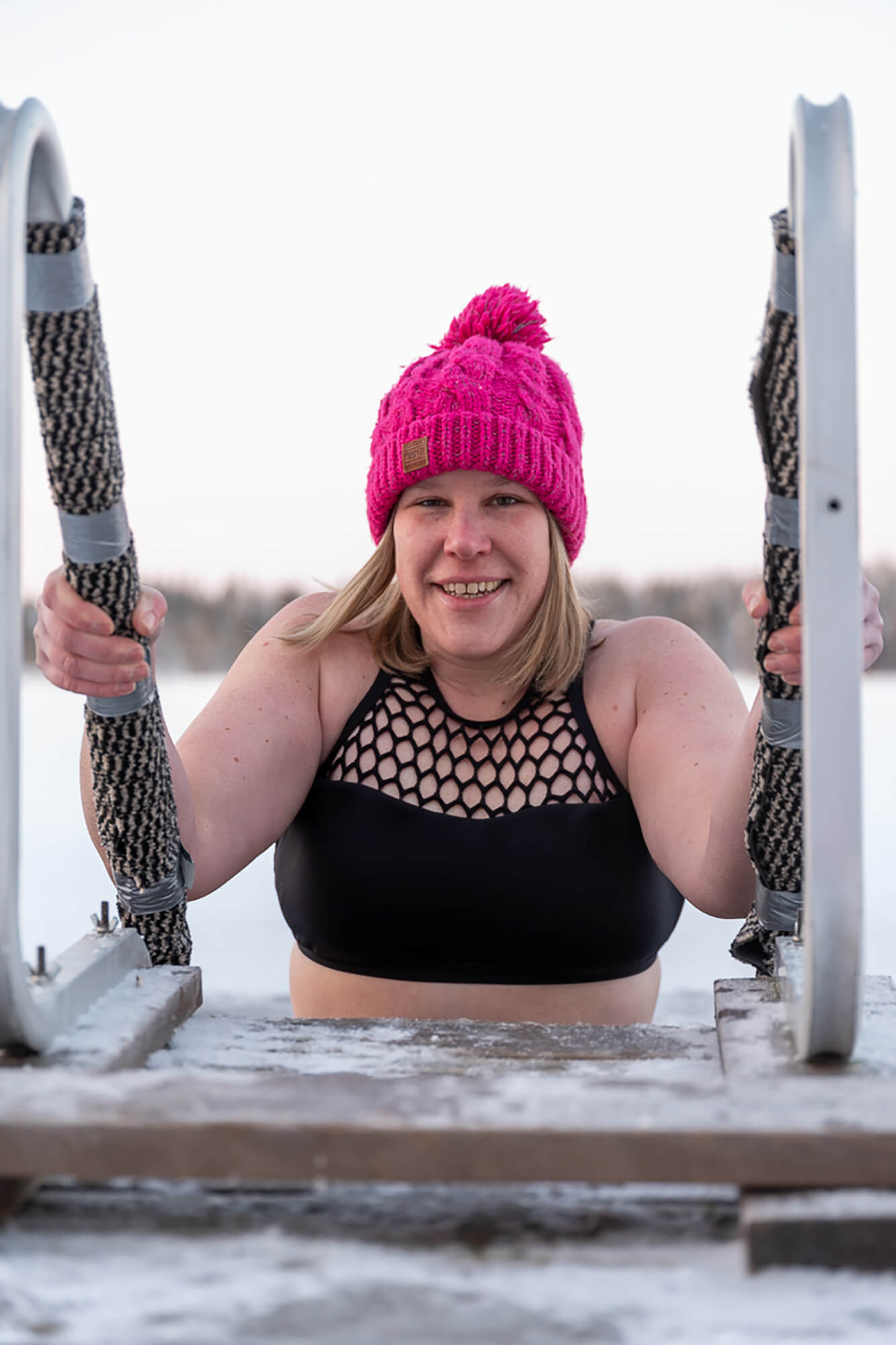 Sauna mit Eisloch by Heidi Nousiainen