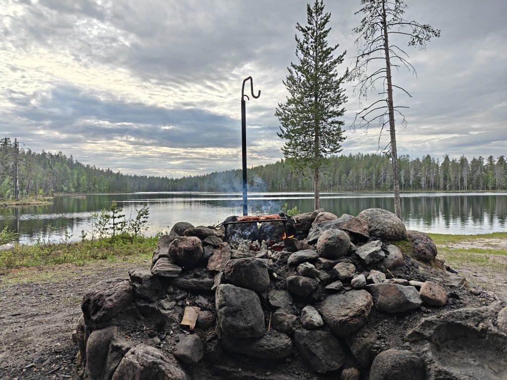Boutique Journey Lappland: Zeit, am Feuer zu sitzen